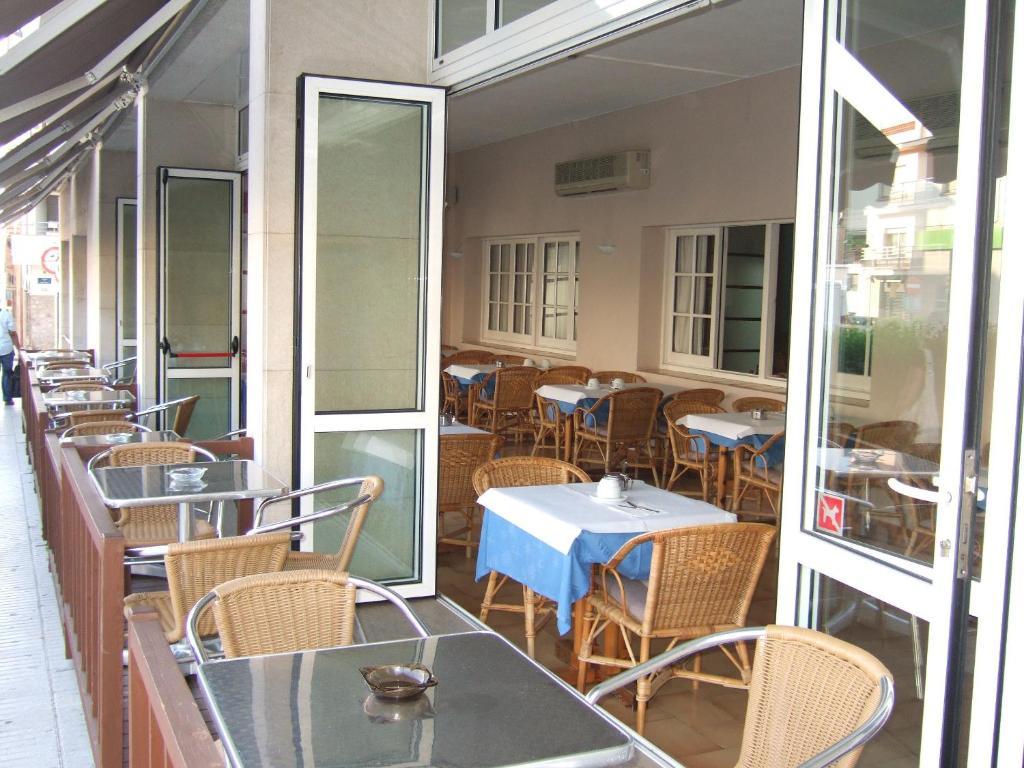 Hotel Can Catala L'Escala Exterior photo